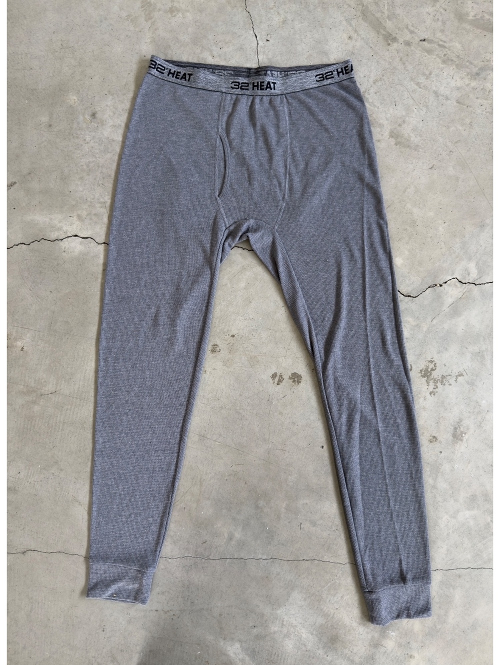 32 Degrees Heat / Men’s Thermal Leggings / Gray Large